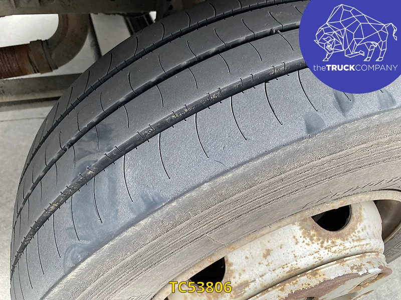 MAN L 2000 12.220 - Caminhão tanque: foto 3 MAN L 2000 12.220 - Caminhão tanque: foto 3