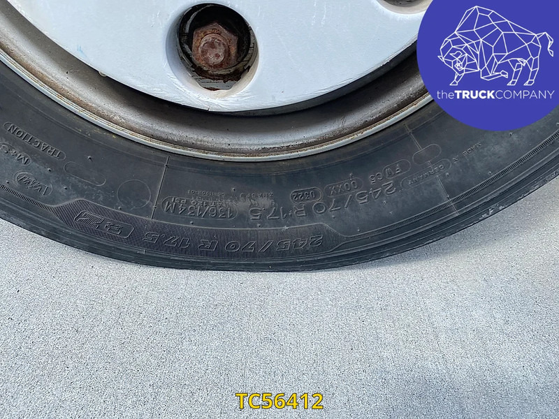 Renault D 240 - Caminhão frigorífico: foto 3 Renault D 240 - Caminhão frigorífico: foto 3