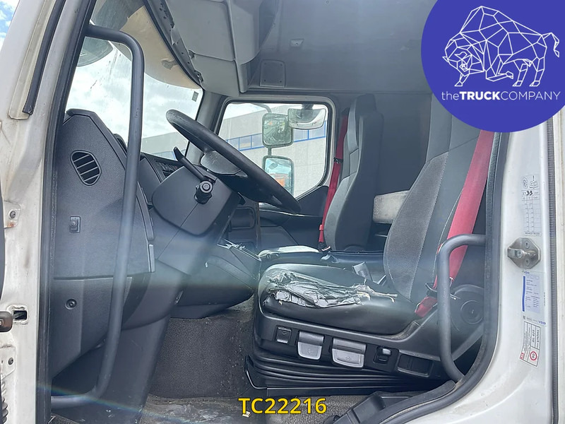 Renault Premium 280 - Caminhão furgão: foto 2 Renault Premium 280 - Caminhão furgão: foto 2