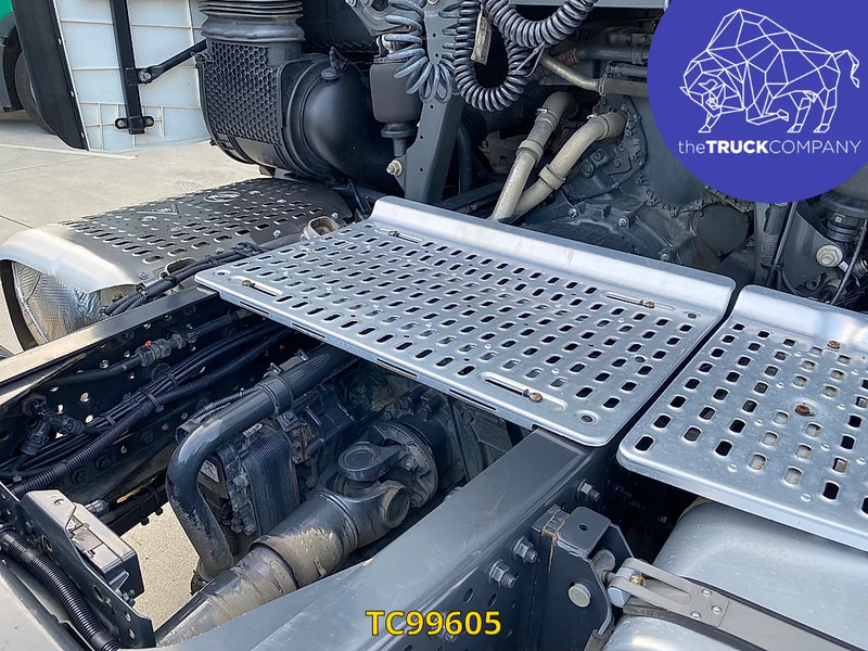 Tractor Iveco S-WAY 480: foto 13