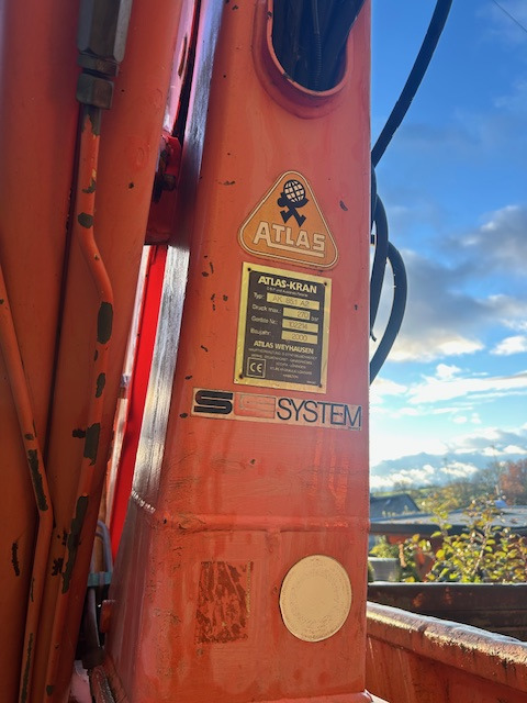 MAN 19 293 4x4 Kran Atlas 85.1 A2 - Caminhão basculante: foto 4 MAN 19 293 4x4 Kran Atlas 85.1 A2 - Caminhão basculante: foto 4