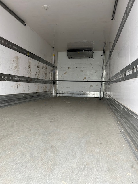 Caminhão frigorífico MERCEDES-BENZ 1524: foto 6 Caminhão frigorífico MERCEDES-BENZ 1524: foto 6