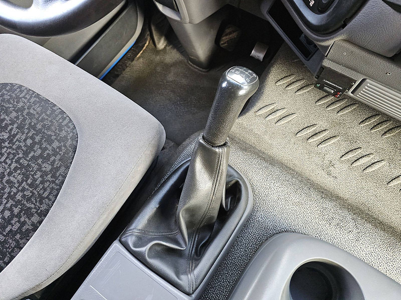 Caminhão furgão DAF LF 45.250 12T MANUAL AIRCO 385: foto 12 Caminhão furgão DAF LF 45.250 12T MANUAL AIRCO 385: foto 12