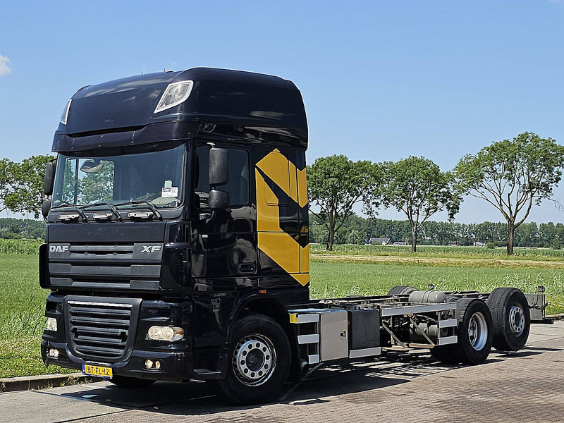 DAF XF 105.460 SSC 6X2 FAS MANUAL - Caminhão chassi: foto 2 DAF XF 105.460 SSC 6X2 FAS MANUAL - Caminhão chassi: foto 2