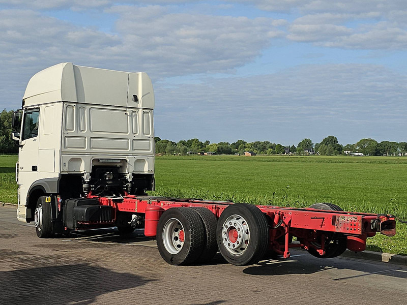 Caminhão chassi DAF XF 480 SSC 6X2 FAR INTARDER: foto 6