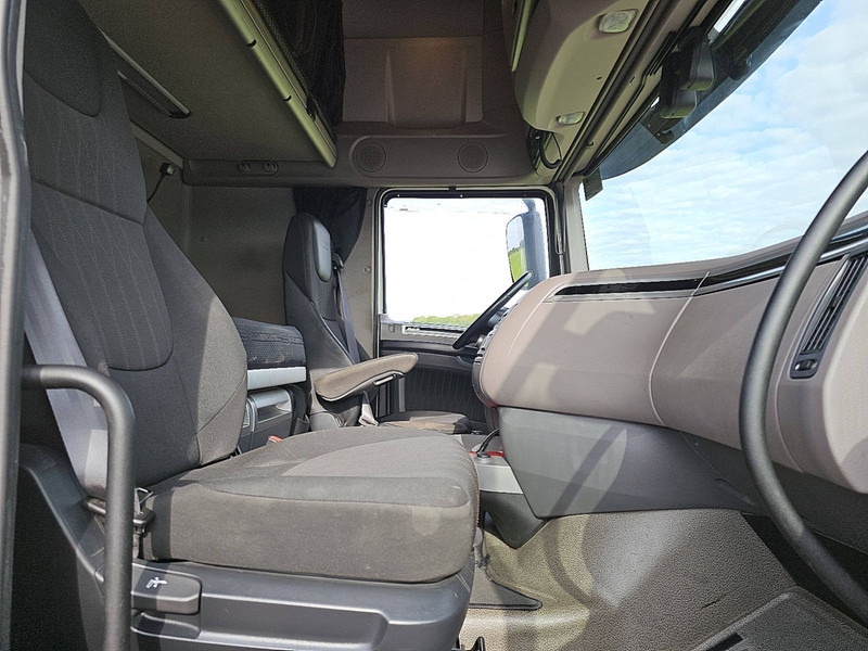Caminhão chassi DAF XF 480 SSC 6X2 FAR INTARDER: foto 7