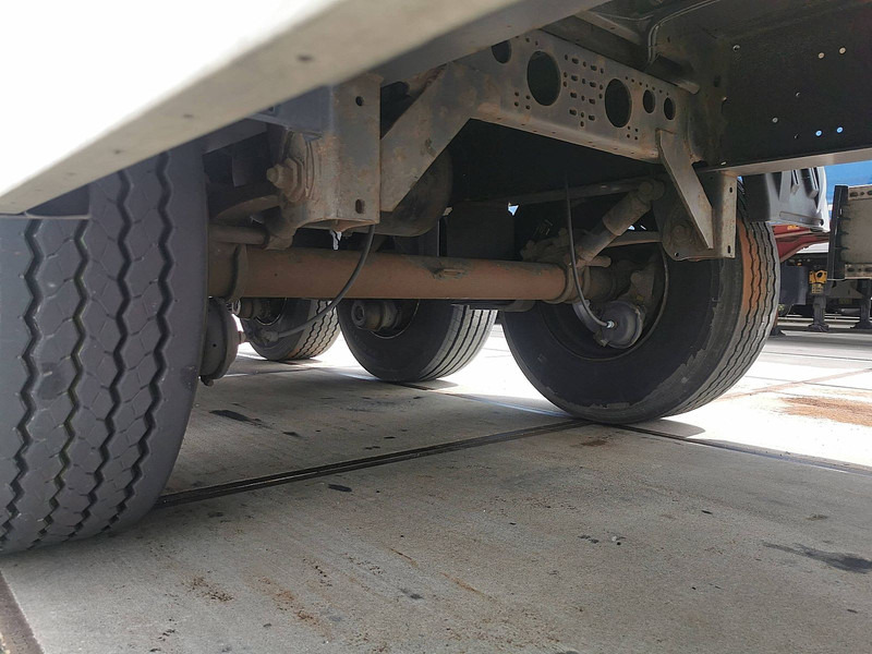 Semi-reboque de lona Krone SDP 02 BÄR 2 TONS TAILLIFT: foto 9 Semi-reboque de lona Krone SDP 02 BÄR 2 TONS TAILLIFT: foto 9