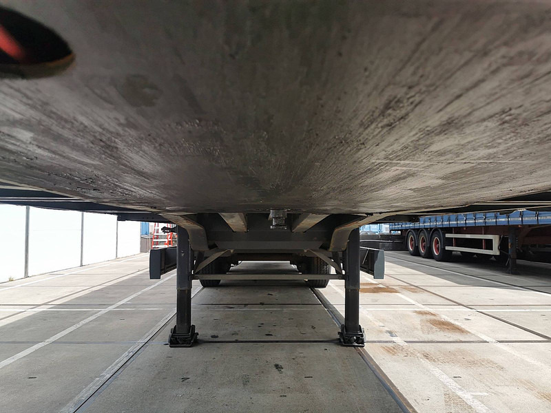 Semi-reboque de lona Krone SDP 02 BÄR 2 TONS TAILLIFT: foto 7 Semi-reboque de lona Krone SDP 02 BÄR 2 TONS TAILLIFT: foto 7