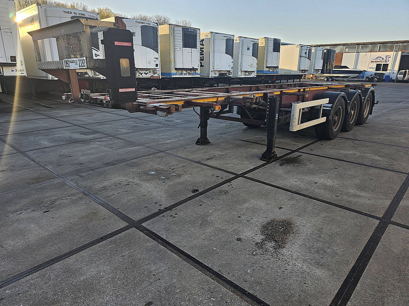 LAG O-3-38 CD ADR FL OX AT 20-30FT - Semireboque transportador de contêineres/ Caixa móvel: foto 1 LAG O-3-38 CD ADR FL OX AT 20-30FT - Semireboque transportador de contêineres/ Caixa móvel: foto 1