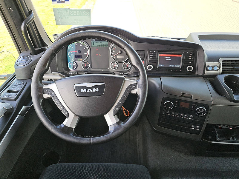 Caminhão furgão MAN 12.290 TGM AIRCO LIFT WB 513: foto 8