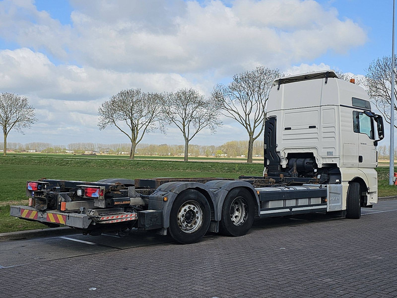 MAN 26.440 TGX XXL 6X2-4 STEER AXLE - Caminhão transportador de contêineres/ Caixa móvel: foto 3 MAN 26.440 TGX XXL 6X2-4 STEER AXLE - Caminhão transportador de contêineres/ Caixa móvel: foto 3