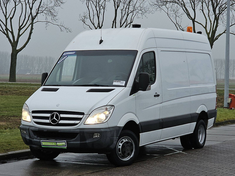 Mercedes-Benz Sprinter 519 V6 3.0 LTR AC AUT - Furgão: foto 2 Mercedes-Benz Sprinter 519 V6 3.0 LTR AC AUT - Furgão: foto 2