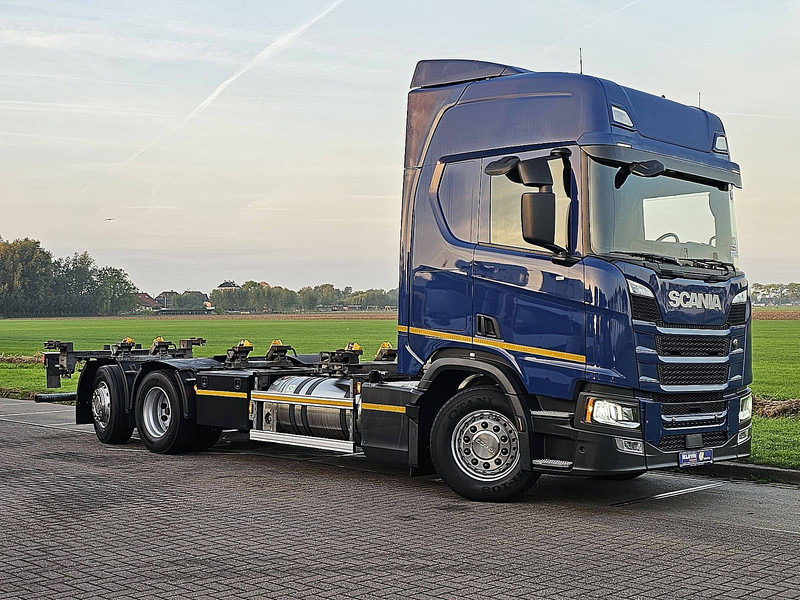 Scania R410 LNG - Caminhão transportador de contêineres/ Caixa móvel: foto 5 Scania R410 LNG - Caminhão transportador de contêineres/ Caixa móvel: foto 5