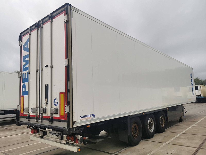 Schmitz Cargobull SKO 24 EURO MEATRAIL - Semireboque frigorífico: foto 2 Schmitz Cargobull SKO 24 EURO MEATRAIL - Semireboque frigorífico: foto 2