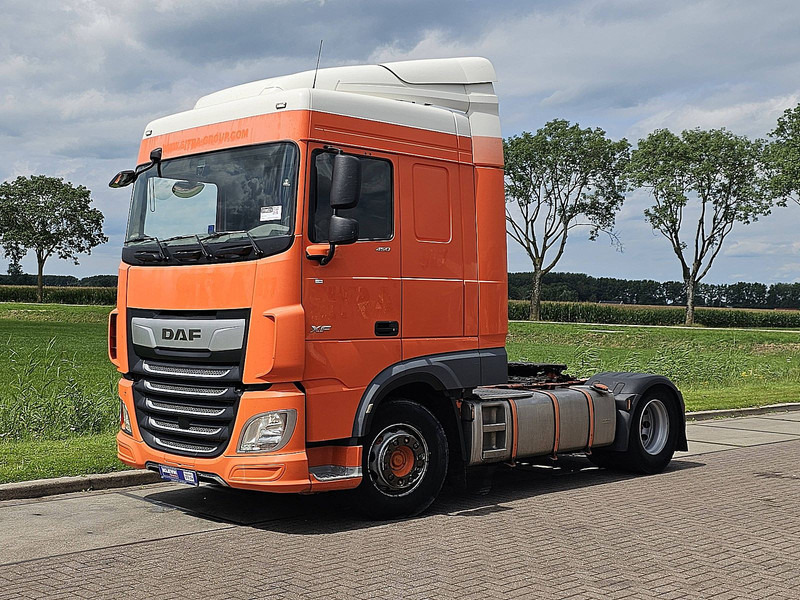 DAF XF 450 SPACECAB 2X TANK - Tractor: foto 2 DAF XF 450 SPACECAB 2X TANK - Tractor: foto 2