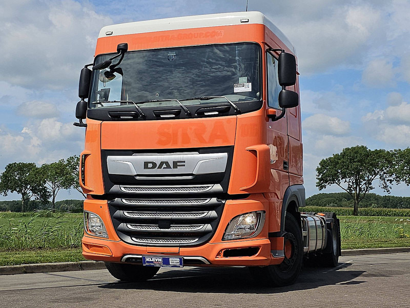 DAF XF 450 SPACECAB - Tractor: foto 1 DAF XF 450 SPACECAB - Tractor: foto 1