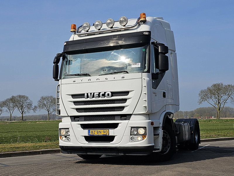 Iveco AS440S45 STRALIS 2XSEAT 2XBED 676TKM - Tractor: foto 1 Iveco AS440S45 STRALIS 2XSEAT 2XBED 676TKM - Tractor: foto 1
