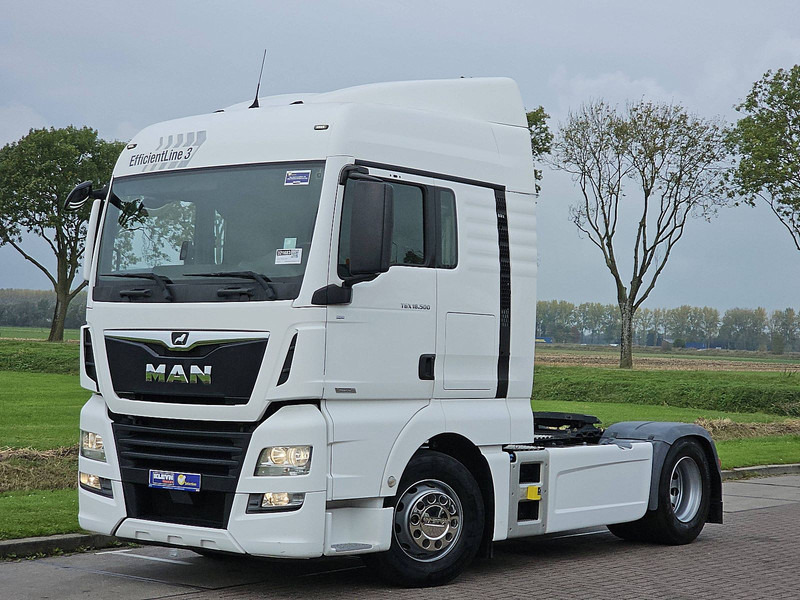 MAN 18.500 TGX XLX SKIRTS EFF.LINE - Tractor: foto 2 MAN 18.500 TGX XLX SKIRTS EFF.LINE - Tractor: foto 2
