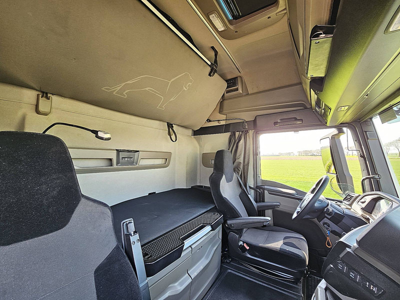 Tractor MAN 18.510 TGX GX XXL INTARDER LED: foto 14 Tractor MAN 18.510 TGX GX XXL INTARDER LED: foto 14