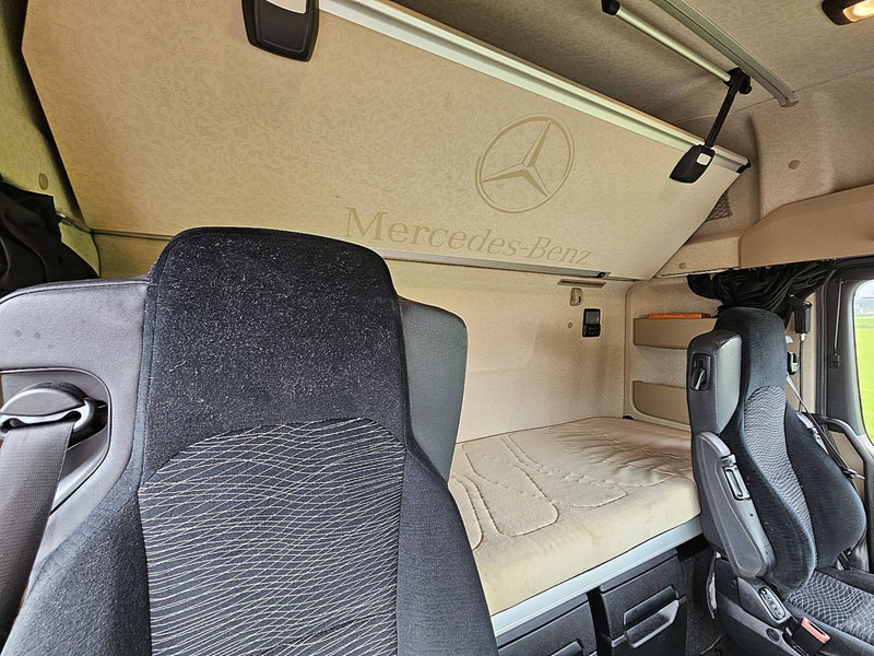 Tractor Mercedes-Benz ACTROS 1848 LS STR.SP. RET. 2X TANK: foto 14