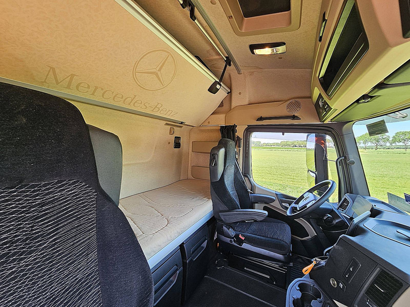 Tractor Mercedes-Benz ACTROS 1848 LS STR.SP. RET. 2X TANK: foto 14
