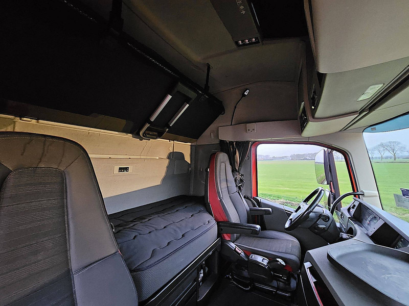 Tractor Volvo FH 500 6X2: foto 16