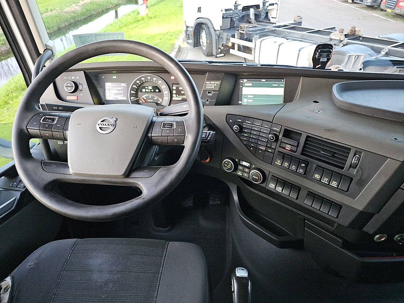 Locação de Volvo FH 500 6X2 STEERED PTO+HYDR Volvo FH 500 6X2 STEERED PTO+HYDR: foto 8 Locação de Volvo FH 500 6X2 STEERED PTO+HYDR Volvo FH 500 6X2 STEERED PTO+HYDR: foto 8