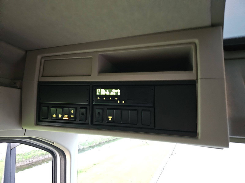 Locação de Volvo FH 500 6X2 STEERED PTO+HYDR Volvo FH 500 6X2 STEERED PTO+HYDR: foto 12 Locação de Volvo FH 500 6X2 STEERED PTO+HYDR Volvo FH 500 6X2 STEERED PTO+HYDR: foto 12