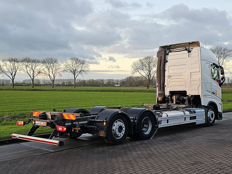 Volvo FH 460 - Caminhão transportador de contêineres/ Caixa móvel: foto 3 Volvo FH 460 - Caminhão transportador de contêineres/ Caixa móvel: foto 3