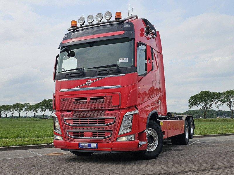Volvo FH 540 6X4 LIFTING BOOGIE - Caminhão polibenne: foto 1 Volvo FH 540 6X4 LIFTING BOOGIE - Caminhão polibenne: foto 1