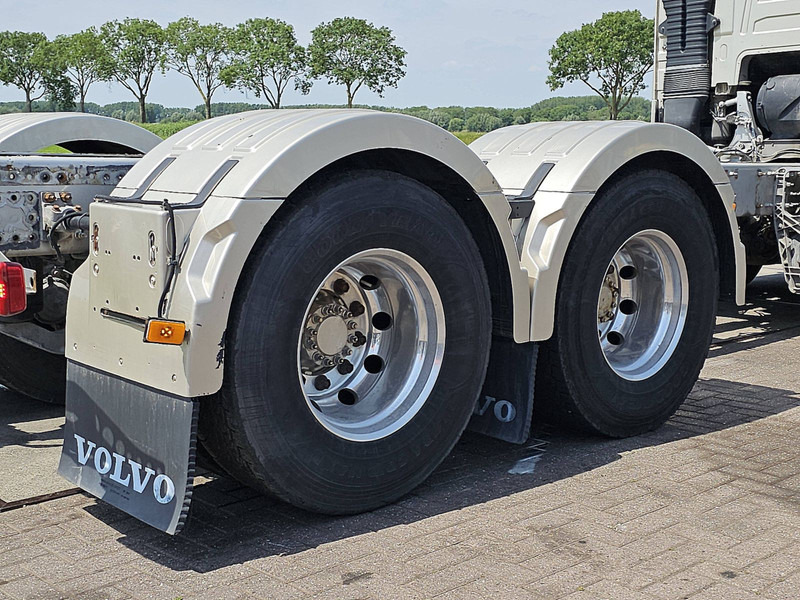 Locação de Volvo FH 750 6X2 9T FA WB 430 Volvo FH 750 6X2 9T FA WB 430: foto 15