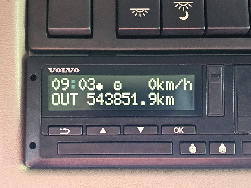 Caminhão frigorífico Volvo FM 330 6X2 FRIGOBL. LIFT: foto 9