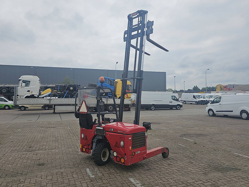 Moffet mounty M4 20.1 1WD 3.6M HIGH - Empilhador telescópico: foto 3 Moffet mounty M4 20.1 1WD 3.6M HIGH - Empilhador telescópico: foto 3