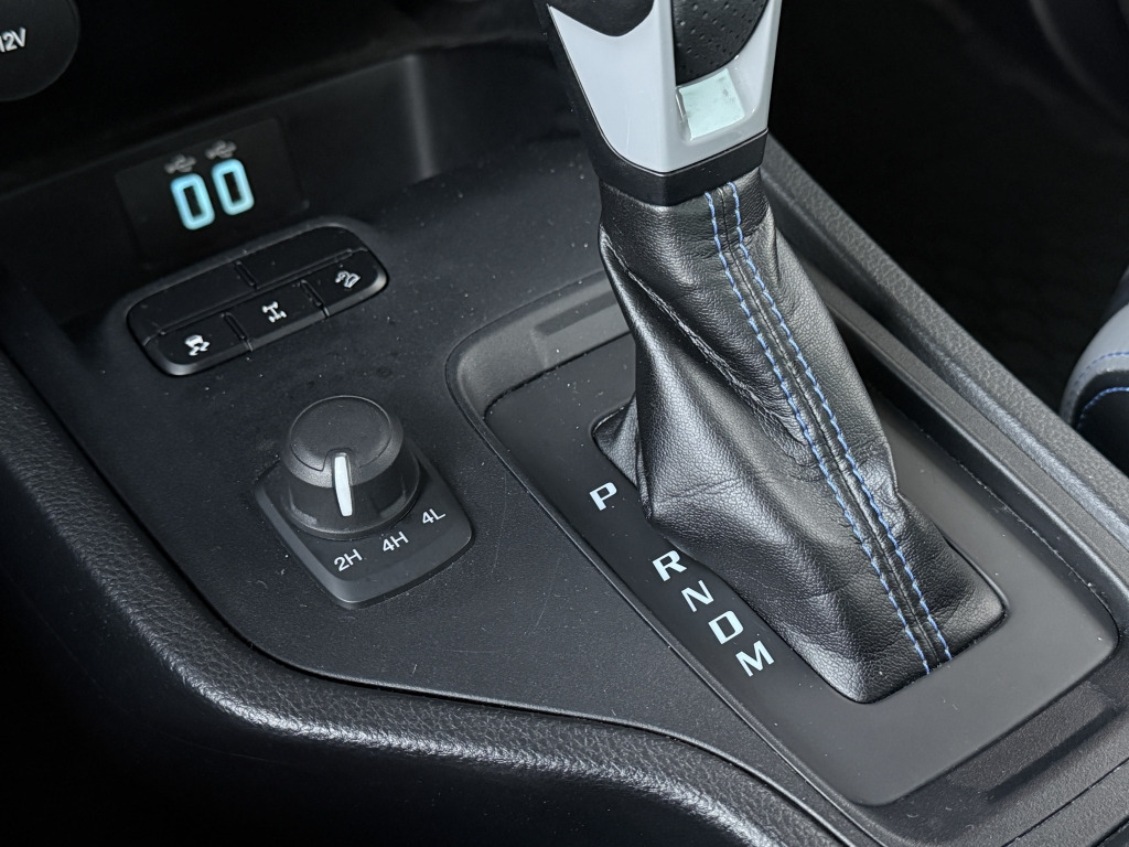 Ford Ranger 2.0L Ecoblue Raptor DoKa 4x4 Standheizung - Furgão caixa aberta, Carrinha cabine dupla: foto 2 Ford Ranger 2.0L Ecoblue Raptor DoKa 4x4 Standheizung - Furgão caixa aberta, Carrinha cabine dupla: foto 2