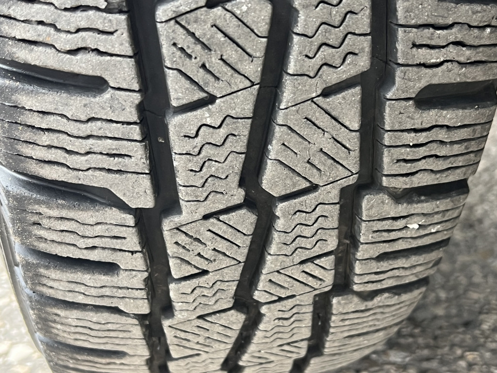 Iveco Daily 35C18 3.0 Euro4 Tempomat 4,15m Koffer+ LBW - Carrinha de contentor: foto 3 Iveco Daily 35C18 3.0 Euro4 Tempomat 4,15m Koffer+ LBW - Carrinha de contentor: foto 3