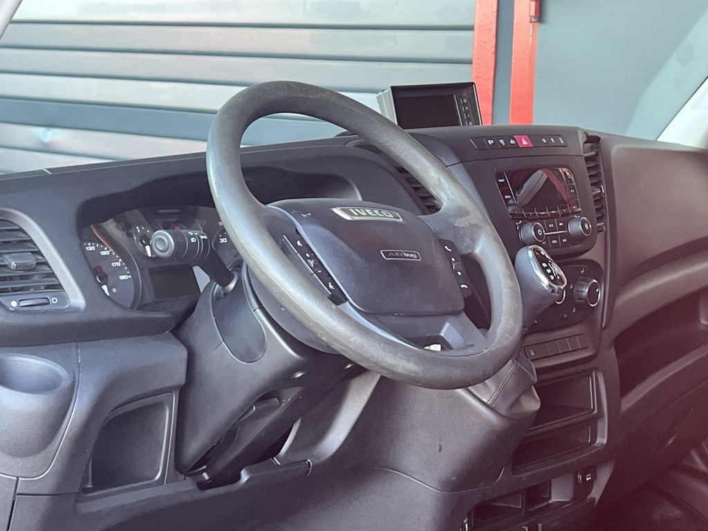 Locação de Iveco Daily 35S14 Thermokoffer 4,35m Klima Automatik!! Iveco Daily 35S14 Thermokoffer 4,35m Klima Automatik!!: foto 13