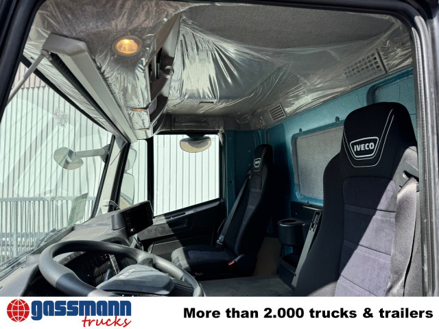 Iveco X-Way AD360X40Z/P 8x4 - Caminhão chassi: foto 2 Iveco X-Way AD360X40Z/P 8x4 - Caminhão chassi: foto 2