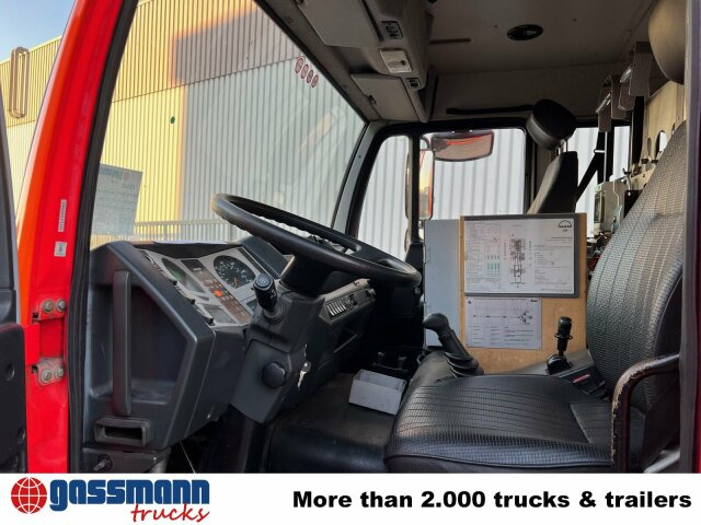 MAN 10.224 LC 4x2 BB Doka, LHF 16/12, 6-Zylinder - Carro de bombeiro: foto 4 MAN 10.224 LC 4x2 BB Doka, LHF 16/12, 6-Zylinder - Carro de bombeiro: foto 4