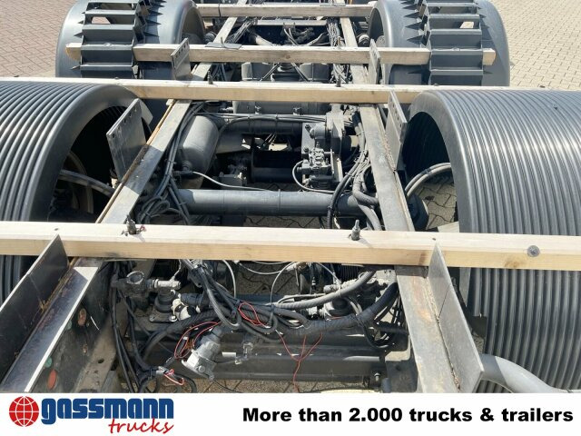 MAN 25/18.284 6x2-4 LL, Retarder, Lenkachse - Caminhão chassi: foto 4 MAN 25/18.284 6x2-4 LL, Retarder, Lenkachse - Caminhão chassi: foto 4