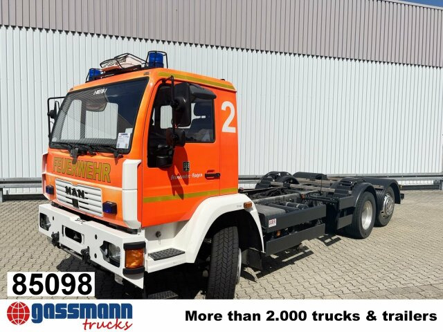 MAN 25/18.284 6x2-4 LL, Retarder, Lenkachse - Caminhão chassi: foto 1 MAN 25/18.284 6x2-4 LL, Retarder, Lenkachse - Caminhão chassi: foto 1
