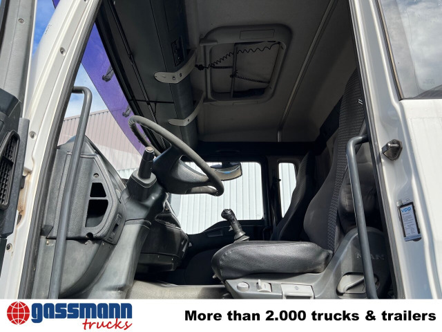 MAN TGA 26.310 6X6 BB mit Kran HMF 1253-K4, Funk - Camião de caixa aberta/ Plataforma, Caminhão grua: foto 5 MAN TGA 26.310 6X6 BB mit Kran HMF 1253-K4, Funk - Camião de caixa aberta/ Plataforma, Caminhão grua: foto 5