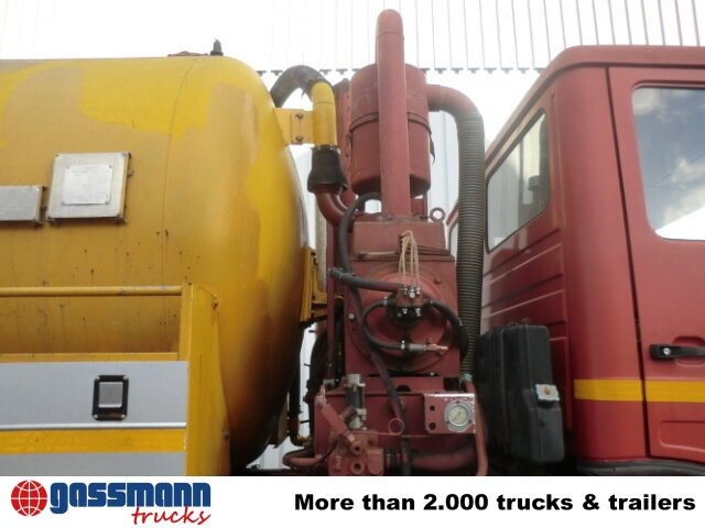 MORO SPA Saugaufbau ca. 14m³, Kippbar - Caminhão tanque: foto 5 MORO SPA Saugaufbau ca. 14m³, Kippbar - Caminhão tanque: foto 5