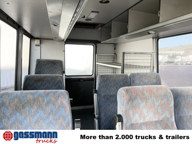 Mercedes-Benz 711 D-KA 4x2, Standklima, 11-Sitze, 2 x on stock - Micro-ônibus, Furgão de passageiros: foto 5 Mercedes-Benz 711 D-KA 4x2, Standklima, 11-Sitze, 2 x on stock - Micro-ônibus, Furgão de passageiros: foto 5