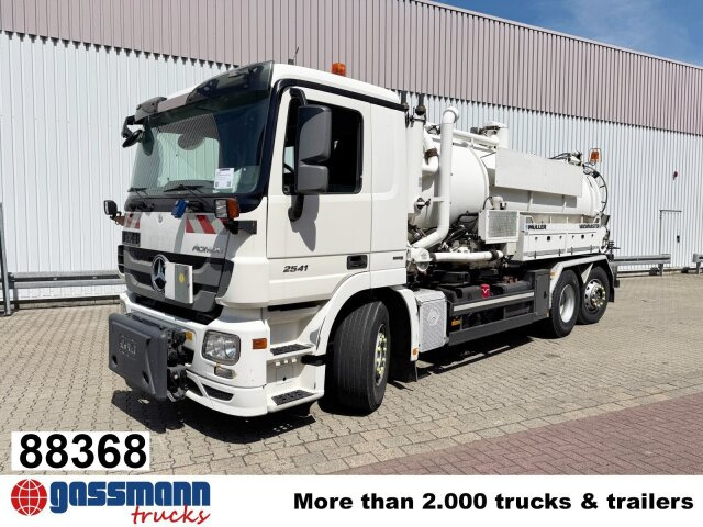 Mercedes-Benz Actros 2541 L 6x2, Müller Saug-/Spülwagen ca. - Varredora urbana: foto 1 Mercedes-Benz Actros 2541 L 6x2, Müller Saug-/Spülwagen ca. - Varredora urbana: foto 1