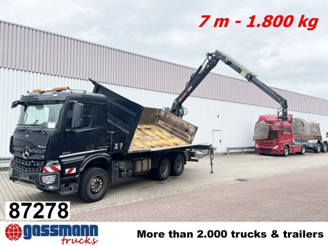 Mercedes-Benz Arocs 3345 K 6x4, Heckkran Hiab Jonsered - Caminhão basculante, Caminhão grua: foto 1 Mercedes-Benz Arocs 3345 K 6x4, Heckkran Hiab Jonsered - Caminhão basculante, Caminhão grua: foto 1
