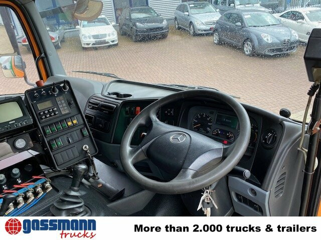 Mercedes-Benz Atego 1524 L 4x2 Kehrmaschine FAUN Viajet - Varredora urbana: foto 3 Mercedes-Benz Atego 1524 L 4x2 Kehrmaschine FAUN Viajet - Varredora urbana: foto 3