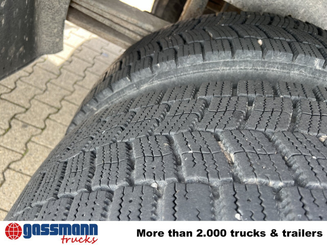 Mercedes-Benz Axor 1828 A 4x4 mit Kran Hiab XS 166 E-5 - Camião de caixa aberta/ Plataforma, Caminhão grua: foto 4 Mercedes-Benz Axor 1828 A 4x4 mit Kran Hiab XS 166 E-5 - Camião de caixa aberta/ Plataforma, Caminhão grua: foto 4