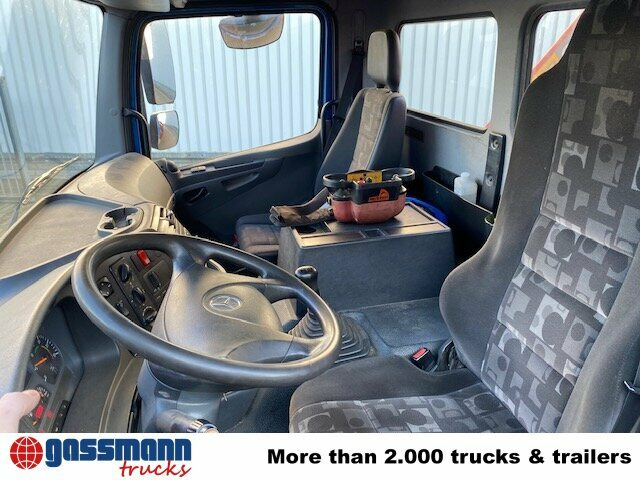 Mercedes-Benz Axor 1828 L 4x2 mit Kran Palfinger PK 9501, Funk - Camião de caixa aberta/ Plataforma, Caminhão grua: foto 5 Mercedes-Benz Axor 1828 L 4x2 mit Kran Palfinger PK 9501, Funk - Camião de caixa aberta/ Plataforma, Caminhão grua: foto 5