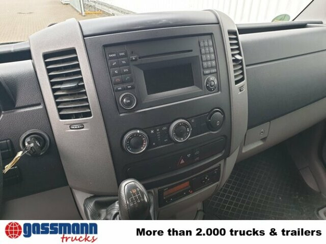 Mercedes-Benz Sprinter 313 KA 4x2 - Furgão: foto 2 Mercedes-Benz Sprinter 313 KA 4x2 - Furgão: foto 2