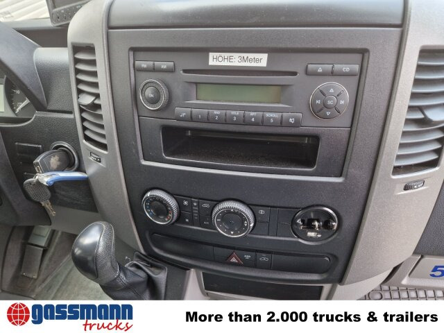 Mercedes-Benz Sprinter 516 CDI 4x2, Rettungswagen - Furgão: foto 3 Mercedes-Benz Sprinter 516 CDI 4x2, Rettungswagen - Furgão: foto 3